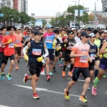 第１０回神戸マラソン／スタート／（９）