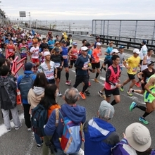 第１０回神戸マラソン／折り返し付近（須磨・垂水）／（４）