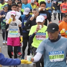 第１０回神戸マラソン／折り返し付近（須磨・垂水）／（１７）