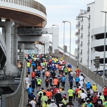 第１０回神戸マラソン／ハーバーランド・フィニッシュ／（１２）