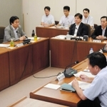 自民党神戸の関係者に事情を聴いた神戸市議会の検討会。真相解明には至らず、疑惑はさらに膨らんだ＝１８日、神戸市役所