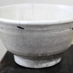 鎹直しのある高麗茶碗