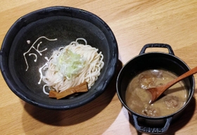 北野坂　奥のもつつけめん