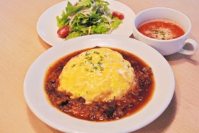 フダバキッチン　牛すじオムライス