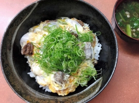 すじ玉丼　糀屋－ＫＯＵＪＩ‐ＹＡ－のすじ玉丼  