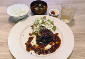 毎日食堂　Ｂｕｃｃｈｉの「ハンバーグ＆フォアグラ＆トリュフのロッシーニ風」