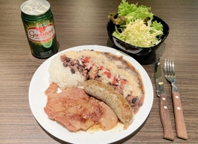 イチ押しメニューの「フェジョアーダ」