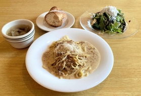 Ｓｉｎｃｅｒｅの「季節のサラダとパスタのランチシンシア」