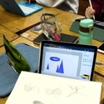 建築をテーマとした生徒の制作物。スケッチを３Ｄソフトで描画した＝神戸市東灘区住吉山手５