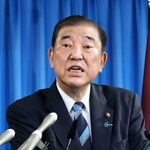 次期首相として衆院選の日程を表明する自民党の石破茂総裁＝９月３０日午後、東京・永田町の党本部