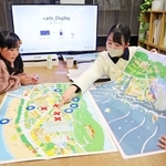 津波が来るよ！　さあどうする？　姉妹で間違った行動をしている人がいないか探す＝神戸市中央区小野浜町１、プラスアーツ