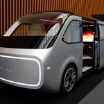 シャープが提案する電気自動車「ＬＤＫ＋」。未来感ただようデザインです