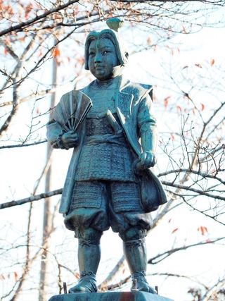 どうぞう!見て知って＞(36)桃太郎（大分県玖珠町） 不幸な歴史、背負っ