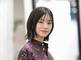 「母が作ったハンバーグが大好き。実家に帰ったら必ず作ってもらいます」と話す當真あみさん