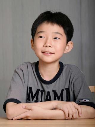 「唯一無二な俳優になりたいです」と話す嶋田鉄太さん