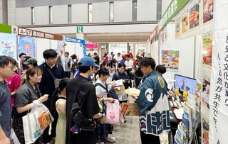 東京都内で開かれたふるさと納税に関するイベント＝昨年９月