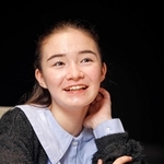 「家では英語、学校では日本語を使っています。日本語でのインタビューは初めてなので少しきんちょうします」とゴーマン・シャノン・眞陽さん