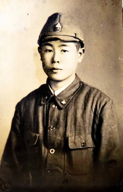 入隊前、１９歳の頃の田中唯介さん＝１９４４（昭和１９）年