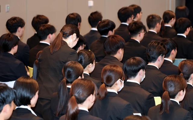 入社式に出席した新入社員（2025年4月）