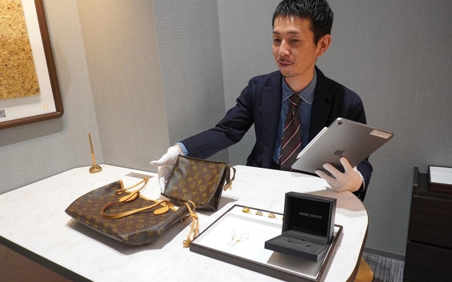 「めぐらす」の成約数の5割を百貨店の顧客が占める（15日、東京都千代田区の大丸東京店）