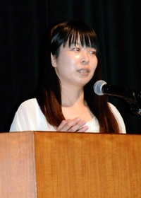 「鉱石の道」の魅力を解説する前畑温子さん＝姫路市西延末、市文化センター