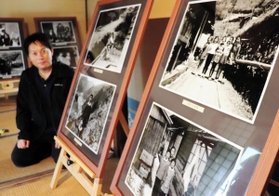 明延鉱山近くにあった長屋社宅の暮らしを伝える写真展＝養父市大屋町明延
