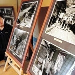 明延鉱山近くにあった長屋社宅の暮らしを伝える写真展＝養父市大屋町明延