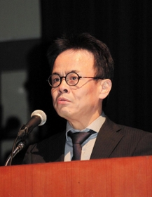 兵庫県立大学環境人間学部教授、宇高雄志さん＝姫路市文化センター