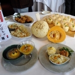 試食会で披露された銀馬車かぼちゃの料理＝２０１９年２月、姫路市内（中播磨県民センター提供）