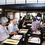 主屋を改装して営業するレストラン「春夏秋冬」＝神河町中村