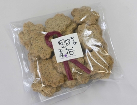 井筒屋で加工される生野紅茶の茶葉を使ったクッキー