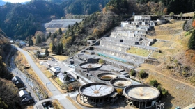 ニュースの登場回数が増え、来場者が増えた神子畑選鉱場跡＝朝来市佐嚢（同市提供）