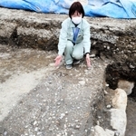 銀の馬車道の遺構では初確認となった路面部分＝姫路市神屋町６