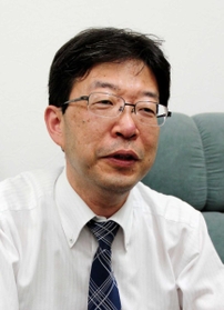 ▽やすだ・ひさふみ　１９６４年、姫路市生まれ。神戸大大学院医学研究科修了。同大病院で総合内科専門医、糖尿病専門医として生活習慣病などの診療に携わる。同大学院医学研究科の特命講師を経て、２０１２年より現職。１６年から副研究科長。神戸市在住。