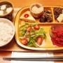 店内カフェの人気メニュー「スタッフの気まぐれ定食」＝明石市二見町東二見、箱庭雑貨店