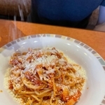 「多めのパルメザンチーズをかけて軽く混ぜる」（マッシさん提供）
