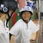 母のみゆきさんと話す有山大翔さん。スケボーの話になると、止まらない