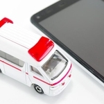 「救急車を呼ぶレベル？」迷ったら…（sunftaka77/stock.adobe.com）