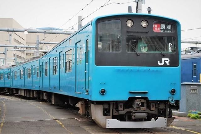 まもなく引退、不遇の通勤電車「201系」 斬新デザイン、省エネを誇るも ...