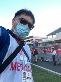 メディカルのボランティアを務めた歯科医芸人のパンヂー陳こと、陳明裕さん