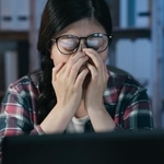仕事内容や職場環境に刺激がないと「マンネリ」「つまらない」と感じる人が多いようです…（PR Image Factory/stock.adobe.com）