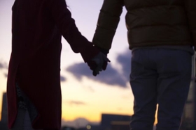 妊娠発覚直後にうつ病に。でも、妻は支えてくれた（写真はイメージです）＝paylessimages/stock.adobe.com