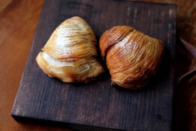 貝殻形でパリパリ食感の「スフォリアテッラ」