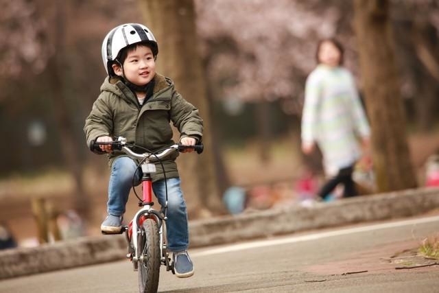 4つの魔法で補助輪にバイバイ 4歳で自転車に乗れた練習法を伝授