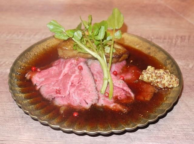 大阪駅前第3ビル店限定の「フォアグラとローストビーフ」