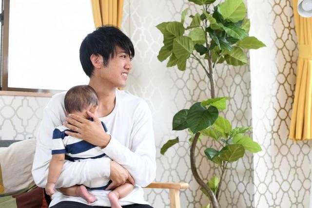 「やばい。この会社推せる」石井食品の育児休暇への取り組みが話題に（イメージ画像）