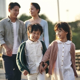 20代～40代夫婦の6割以上が「希望人数の子供を持てない」と答えているそうです　※画像はイメージです（imtmphoto/stock.adobe.com）
