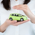 「若者の車離れ」と言われるようになり久しいですが…（blanche/stock.adobe.com）