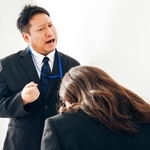 はあ…「上司ガチャ」失敗しちゃった…。※画像はイメージです（maroke/stock.adobe.com）