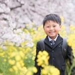 小学校入学の準備で、なかなかほかの人に聞けない小さな悩み事ってありませんか？（tatsushi/stock.adobe.com）